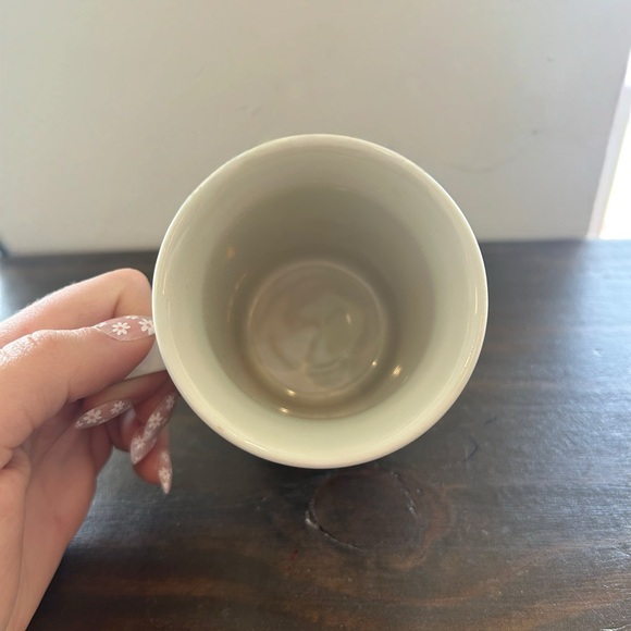 Vintage Churchill Blue Willow Scenic Bird Ceramic Mug, 8 oz. - Picture 4 of 5